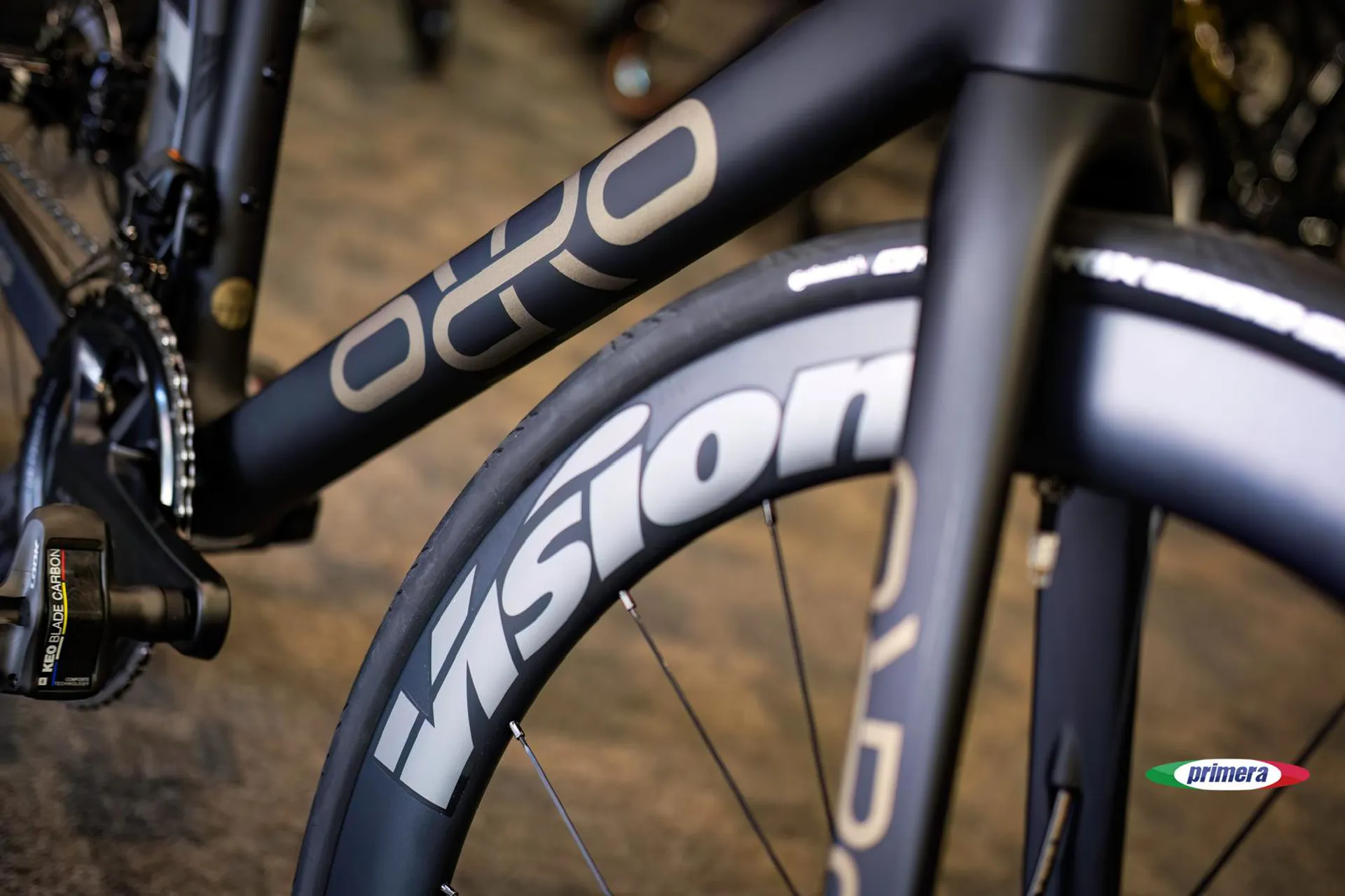 2024 ORRO GOLD STC ULTEGRA DI2 WITH VISION SL55 WHEELSET